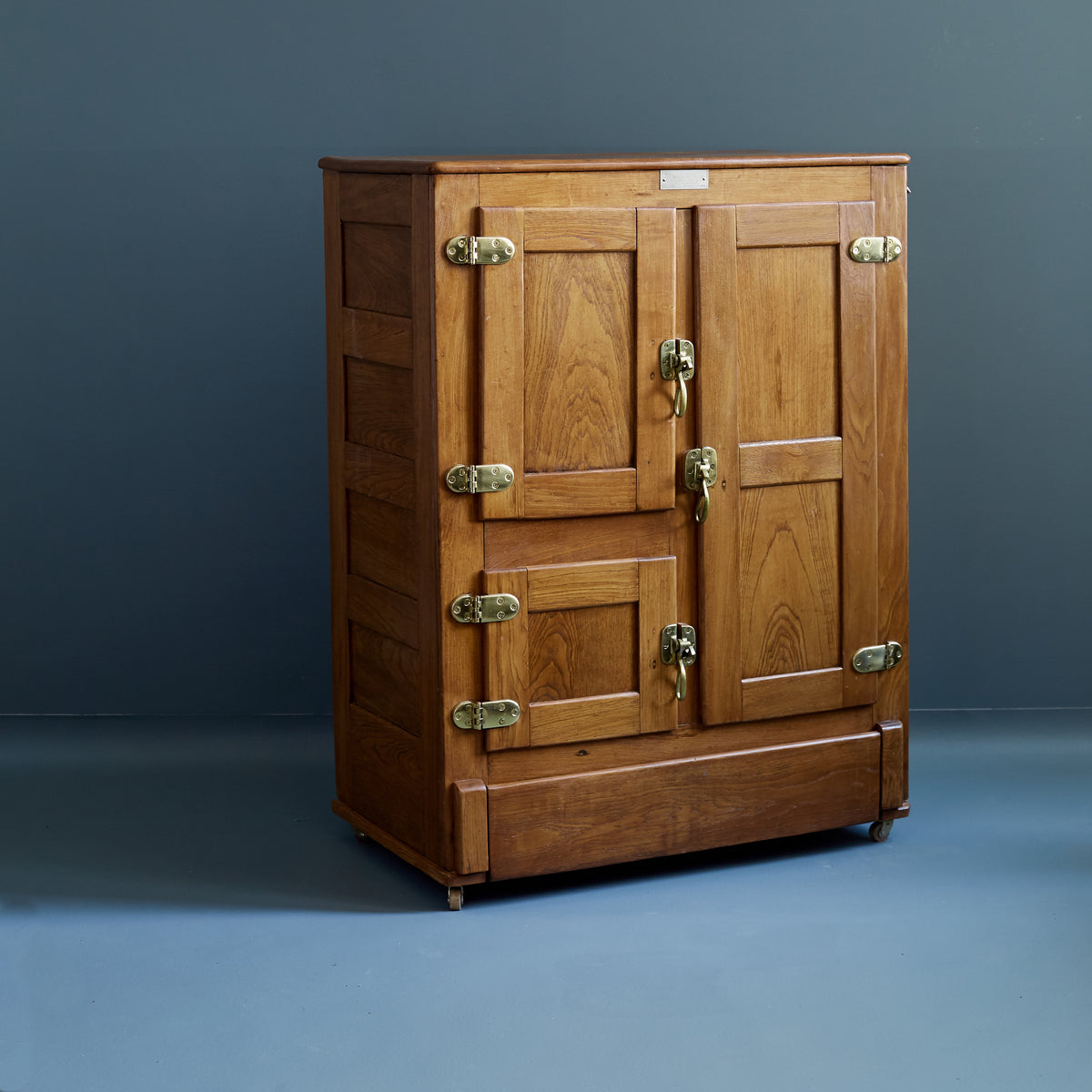 N.Snellenburg & Co. Restored Vintage Oak Ice Box – Curate & Crate